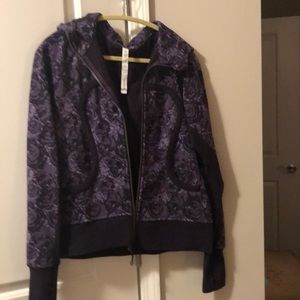 LULULEMON great hoodie sweatshirt jacket!